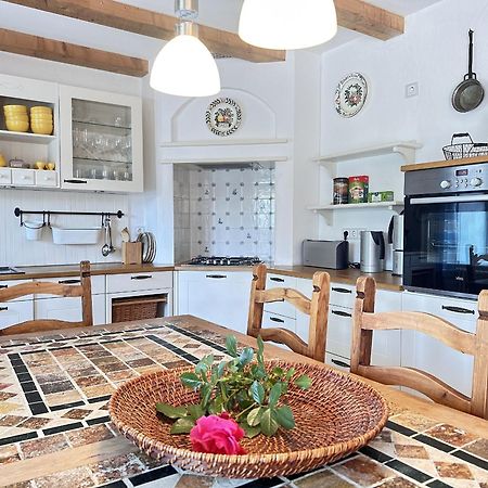 Ferienhaus Kleine Flucht Neuendorf Putbus Exteriör bild