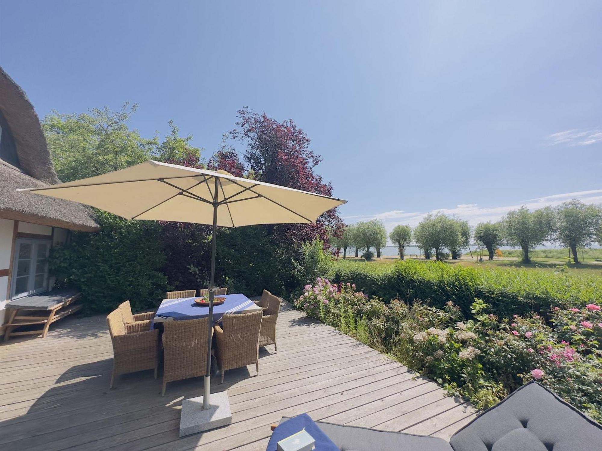 Ferienhaus Kleine Flucht Neuendorf Putbus Exteriör bild