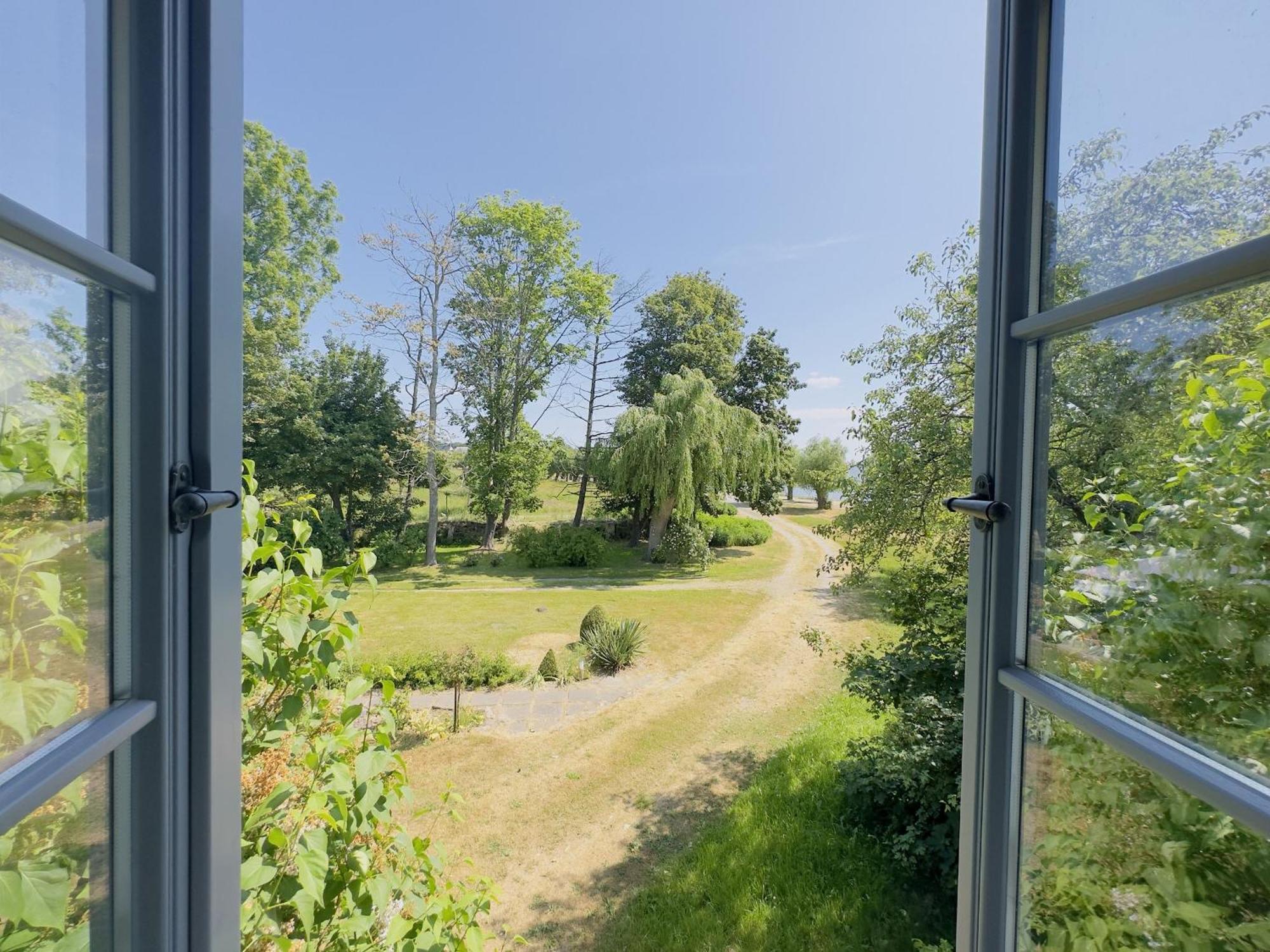 Ferienhaus Kleine Flucht Neuendorf Putbus Exteriör bild